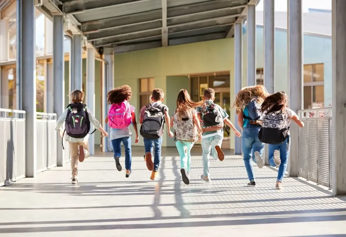 ucenici-skolarci-webp