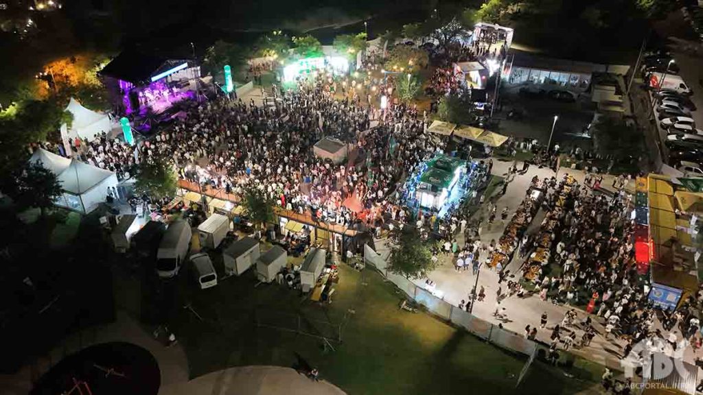 Četiri dana lude zabave u Širokom Brijegu: Tisuće ljudi i Prljavo kazalište otvorili Street Food Fest! Četiri dana lude zabave u Širokom Brijegu: Tisuće ljudi i Prljavo kazalište otvorili Street Food Fest!