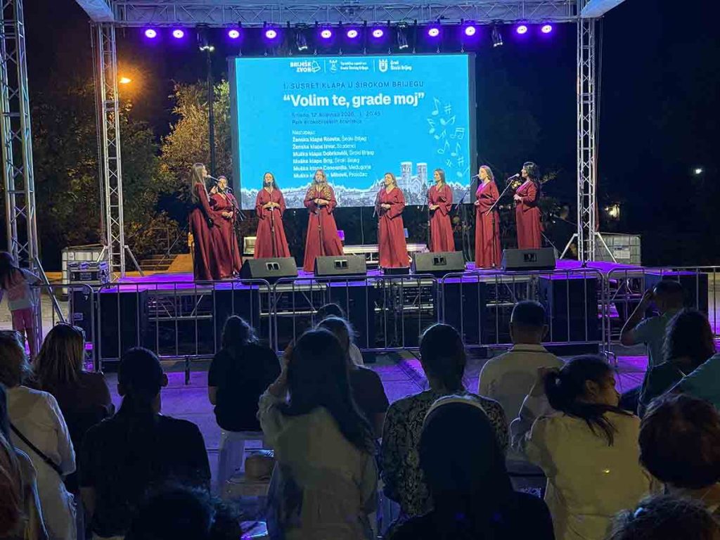 siroki brijeg klapska vecer 10