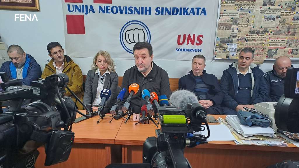 MOSTAR: Prosvjetari najavili prosvjed u HNŽ-u MOSTAR: Prosvjetari najavili prosvjed u HNŽ-u