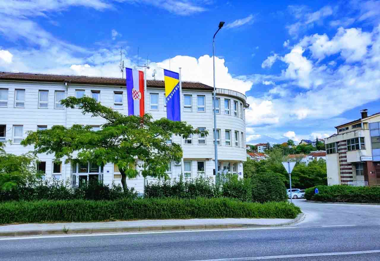 Široki Brijeg: Za 20 osoba izrečene čak 63 zaštitne mjere Široki Brijeg: Za 20 osoba izrečene čak 63 zaštitne mjere